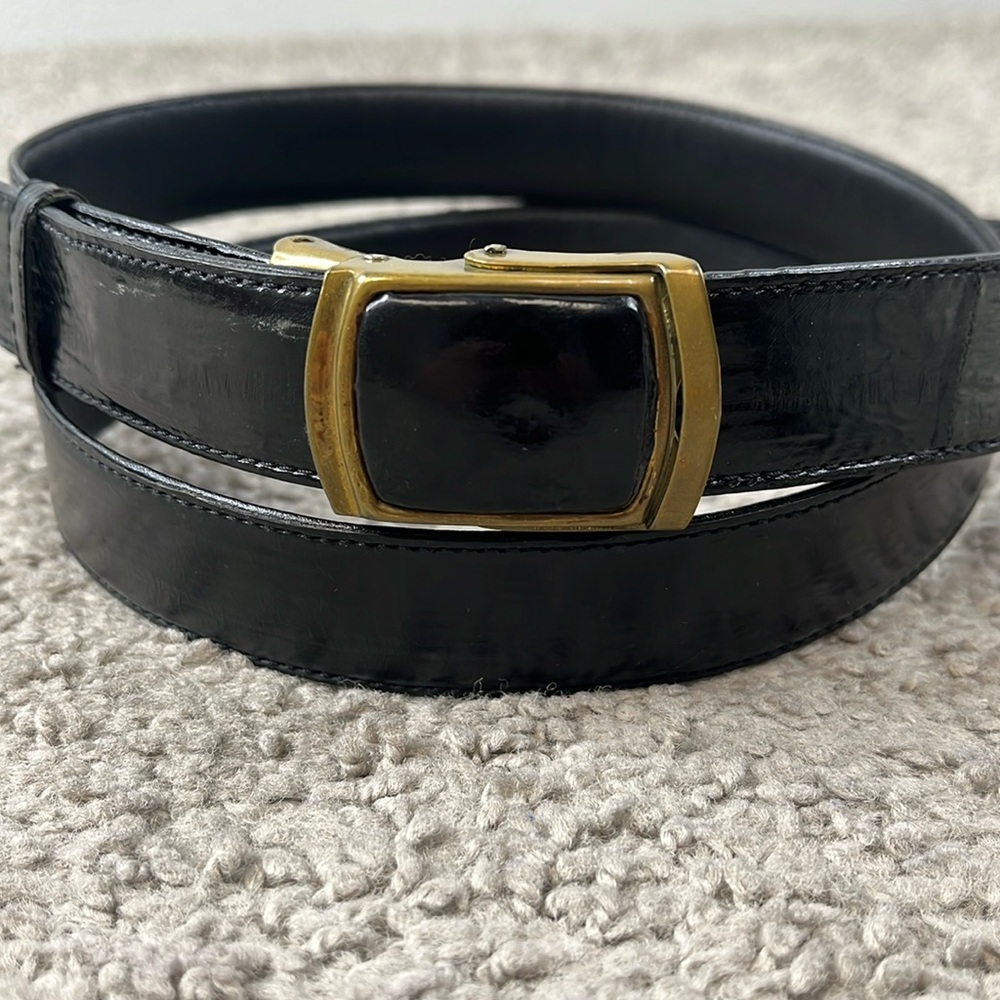 Norm Thompson Men’s Vintage Adjustable Black Eel Skin Belt